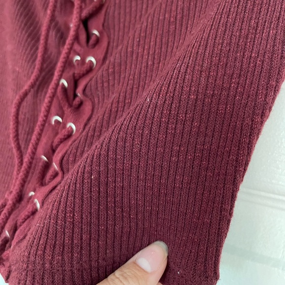 Crop top - Picture 3 of 3